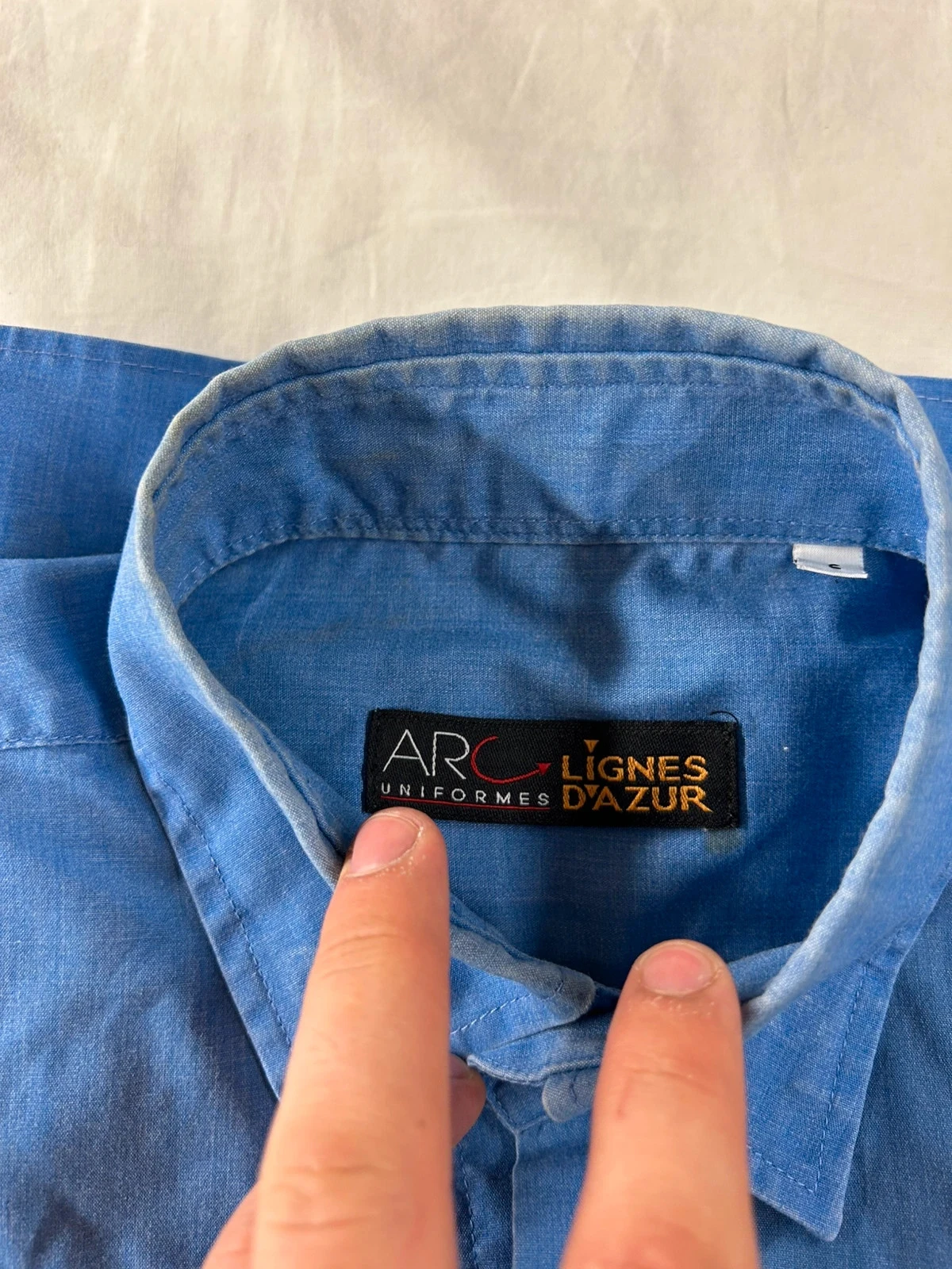 Camisa azul arco uniformes lignes d’azur – photo 3